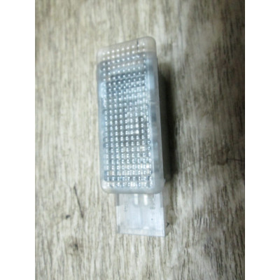  Фонарь салона (плафон) к  Porsche  Cayenne,  2008