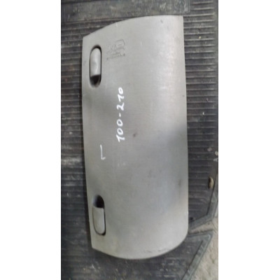  Пластик багажника к  Dodge  Grand Caravan,  2002