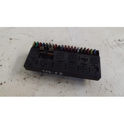  Блок предохранителей к  Audi  100,  1988