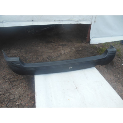  Бампер задний к  Nissan  Sunny,  1992