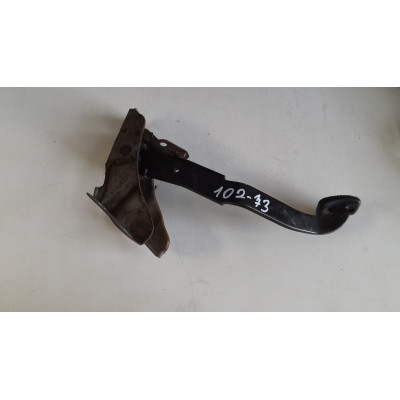  Педаль тормоза к  Nissan  Sunny,  1993