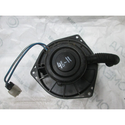  Моторчик печки к  Mazda  626,  1999