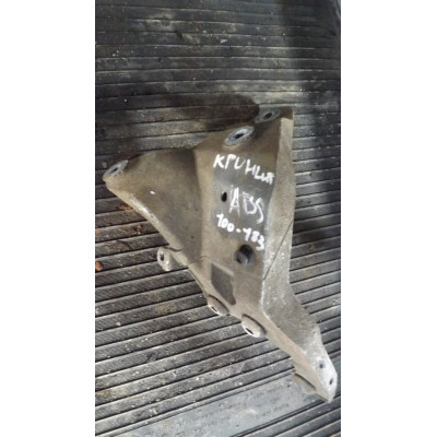  Кронштейн к  Dodge  Grand Caravan,  2002