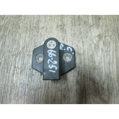  Замок двери передней правой к  BMW  7 E38,  1999