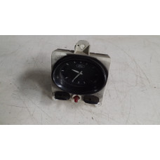  Часы к  Ford  Escort,  1998