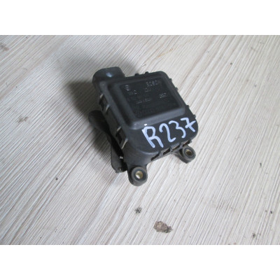  Моторчик заслонки печки к  Audi  A4,  1997