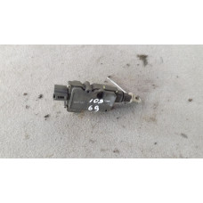  Активатор (привод) замка двери к  Nissan  Primera,  1997