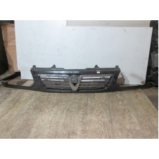  Решетка радиатора к  Opel  Frontera,  2004