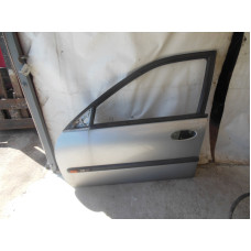  Дверь передняя левая к  Renault  Laguna,  1999