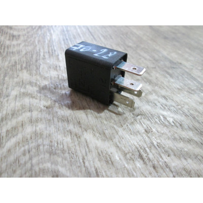  Реле (прочие) к  Opel  Zafira,  2002