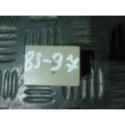  Реле поворотов к  Renault  Laguna,  1998