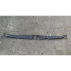  Пластик багажника к  Ford  Escort,  1998