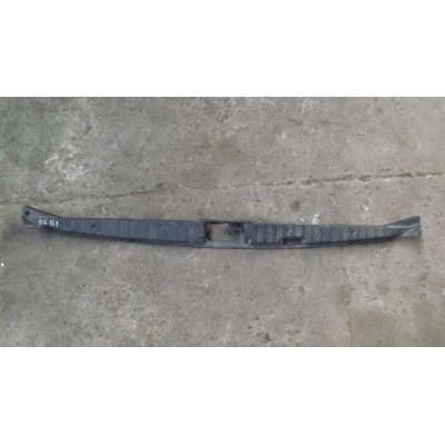  Пластик багажника к  Ford  Escort,  1998