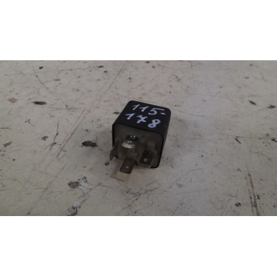  Реле (прочие) к  Opel  Astra,  1996