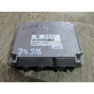  Блок управления двигателем к  Volkswagen  Passat,  1999