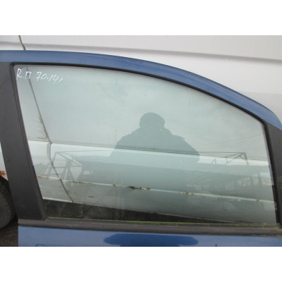  Стекло двери передней правой к  Opel  Zafira,  2002