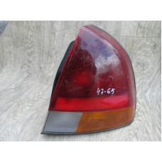  Фонарь задний правый к  Mitsubishi  Carisma,  1998