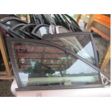  Стекло двери передней правой к  Renault  Laguna,  1997