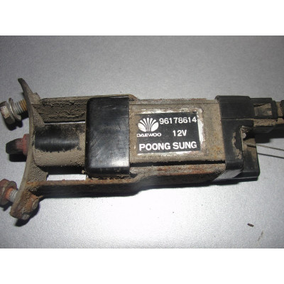  Замок лючка топливного бака к  Daewoo  Nexia,  1997