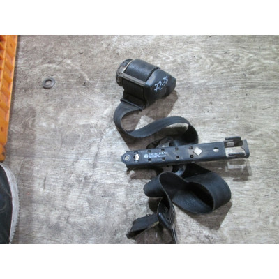  Ремень безопасности передний правый к  Volkswagen  Golf,  1995