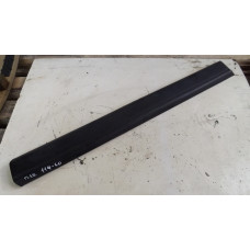  Накладка двери передней левой к  Audi  100,  1988