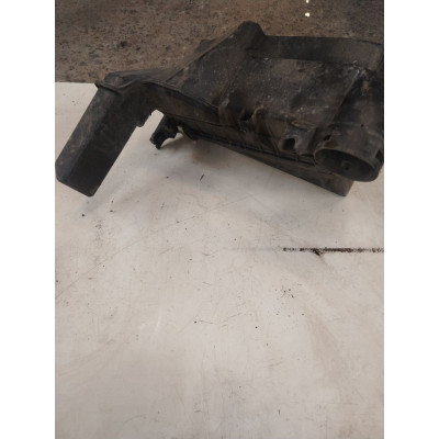  Корпус воздушного фильтра к  Mitsubishi  Space Star,  1998