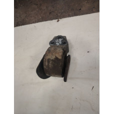  Подушка крепления двигателя к  Mitsubishi  Space Star,  1998