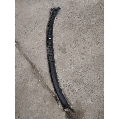  Дождевик к  Mitsubishi  Space Star,  1998