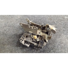  Замок двери передней левой к  Renault  Megane,  1998