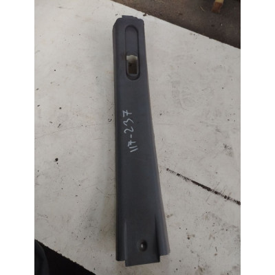  Обшивка стойки передней правой к  Lancia  Zeta,  2000