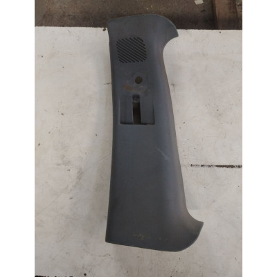  Обшивка стойки центральной левой к  Lancia  Zeta,  2000