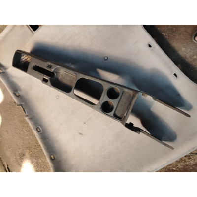  Консоль салона (кулисная часть) к  Mitsubishi  Space Star,  1998