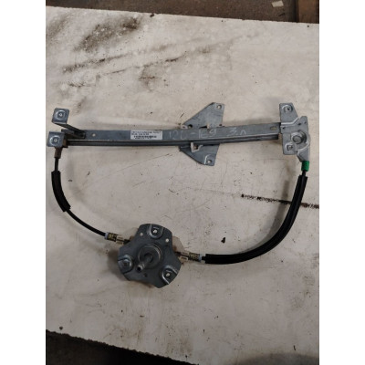  Стеклоподъемник задний левый к  Mitsubishi  Space Star,  1998