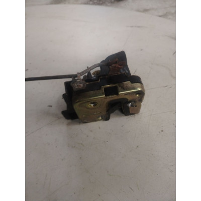  Замок двери передней правой к  Mitsubishi  Space Star,  1998