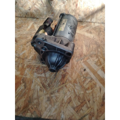  Стартер к  Renault  Kangoo,  2001