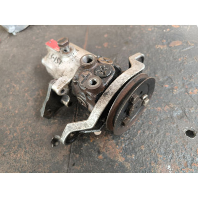  Насос гидроусилителя руля к  Audi  100,  1985