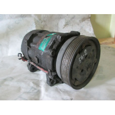  Компрессор кондиционера к  Volkswagen  Golf,  1996