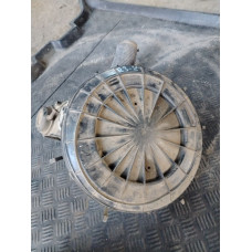  Корпус воздушного фильтра к  Audi  80,  1990