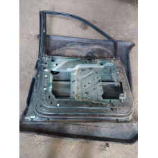  Дверь передняя левая к  Chrysler  Voyager,  1999