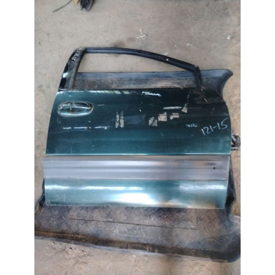  Дверь передняя правая к  Dodge  Caravan,  1999