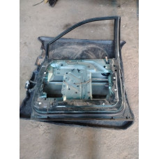  Дверь передняя правая к  Chrysler  Voyager,  1999