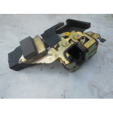  Замок двери задней правой к  Volvo  V40,  1999