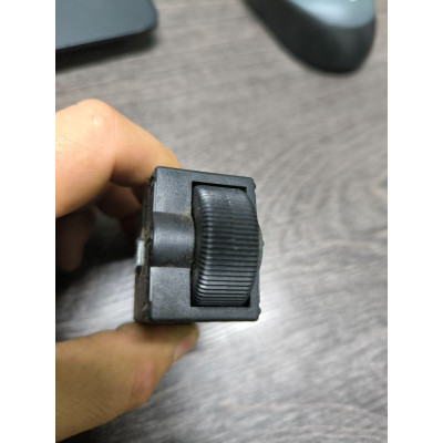  Кнопка освещения панели приборов к  Mitsubishi  Space Star,  2000