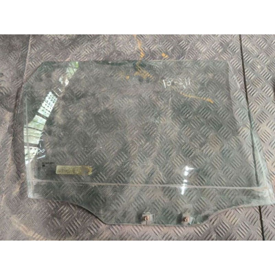  Стекло двери задней правой к  Daewoo  Nubira,  1997