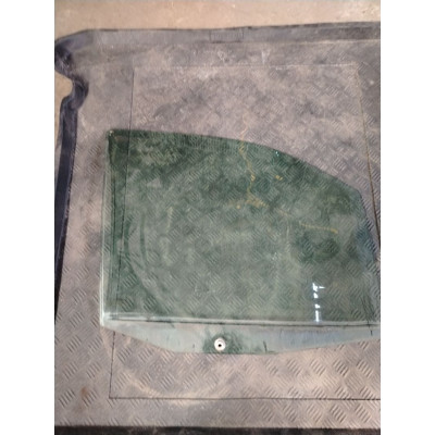  Стекло двери передней правой к  Opel  Astra,  1996