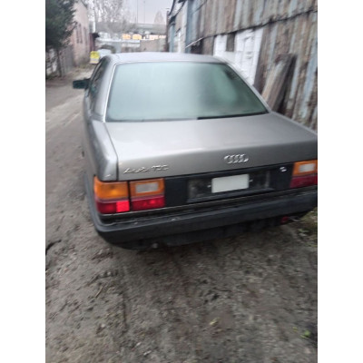  Крышка багажника (дверь 3-5) к  Audi  100,  1988