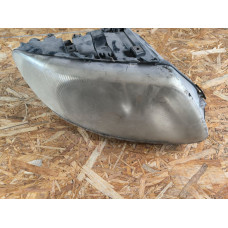  Фара правая к  Dodge  Caravan,  2003