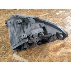  Фара правая к  Dodge  Caravan,  2003