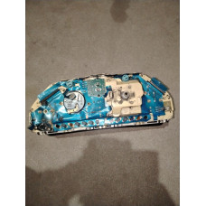  Щиток приборов (приборная панель) к  Audi  100,  1985