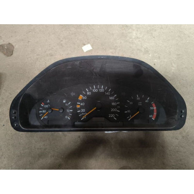  Щиток приборов (приборная панель) к  Daewoo  Nubira,  1998